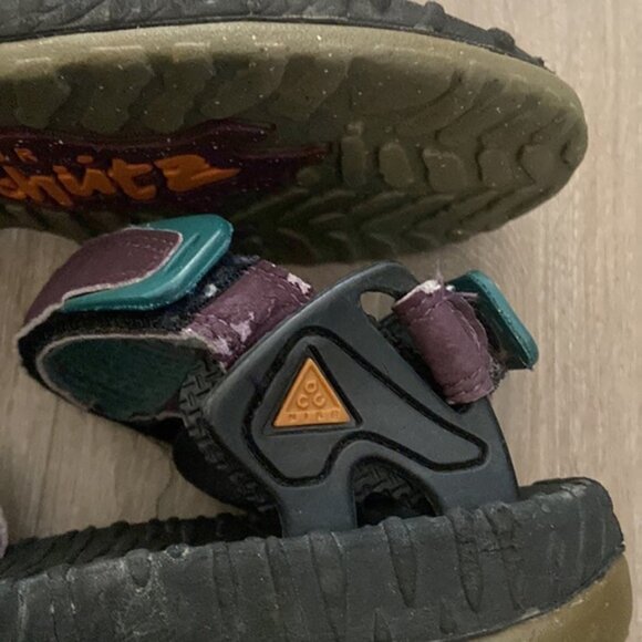 Vintage Nike Air Deschutz ACG 1995 Sandals - Picture 4 of 9